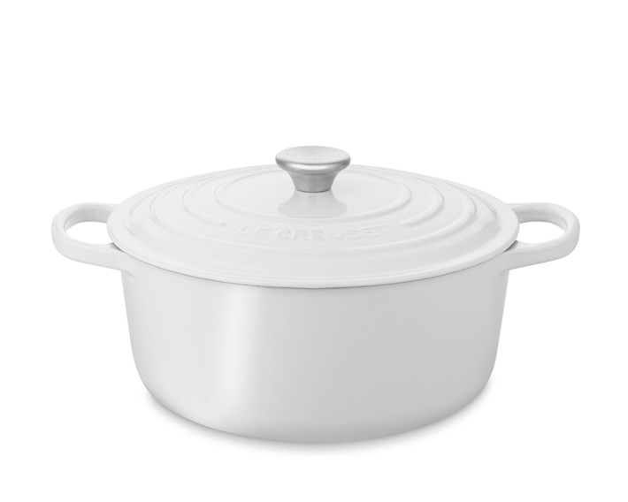 white le creuset round dutch oven 5 1/2 quart